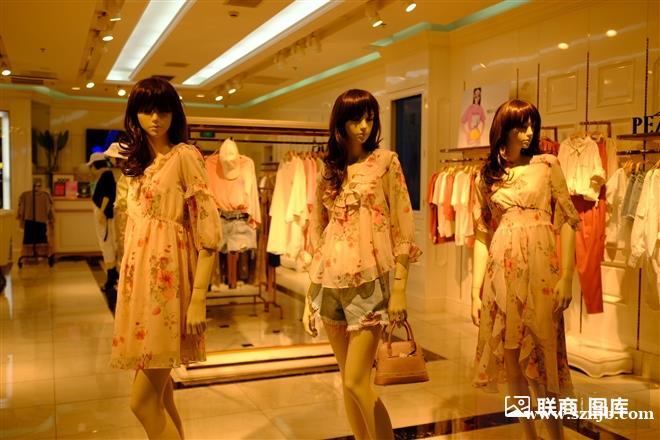 2023年中国本土一线高端女装品牌业绩大盘点